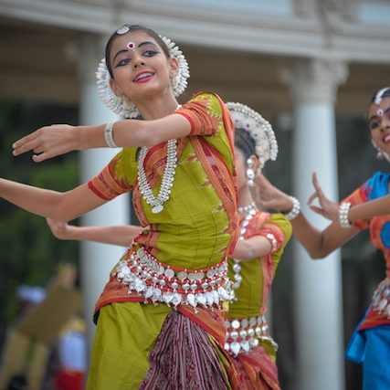 businesses that empower women businesses that empower women